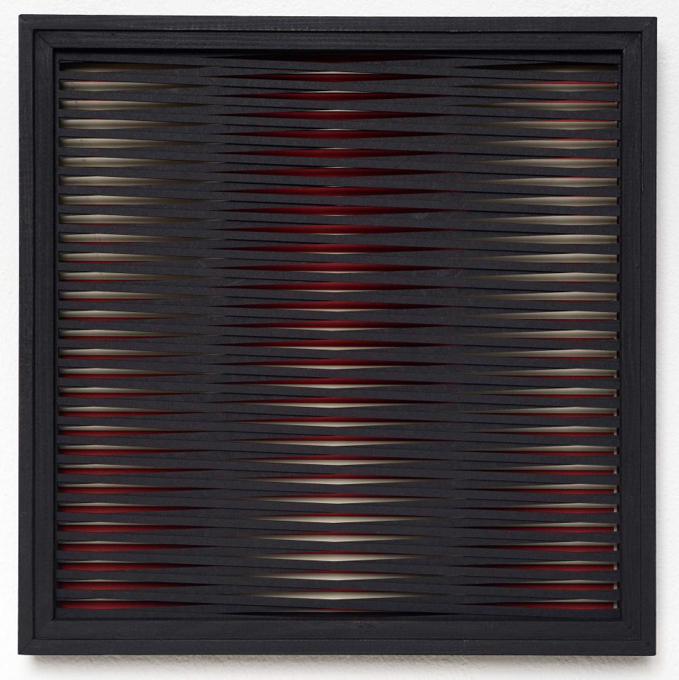 Kleines Kabinett - Stine Albrecht: Skizze, Pappe gelasert, Relief, 2020, 21x21 cm (100,00 €)