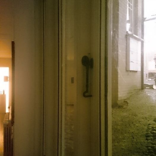 19:00 Uhr