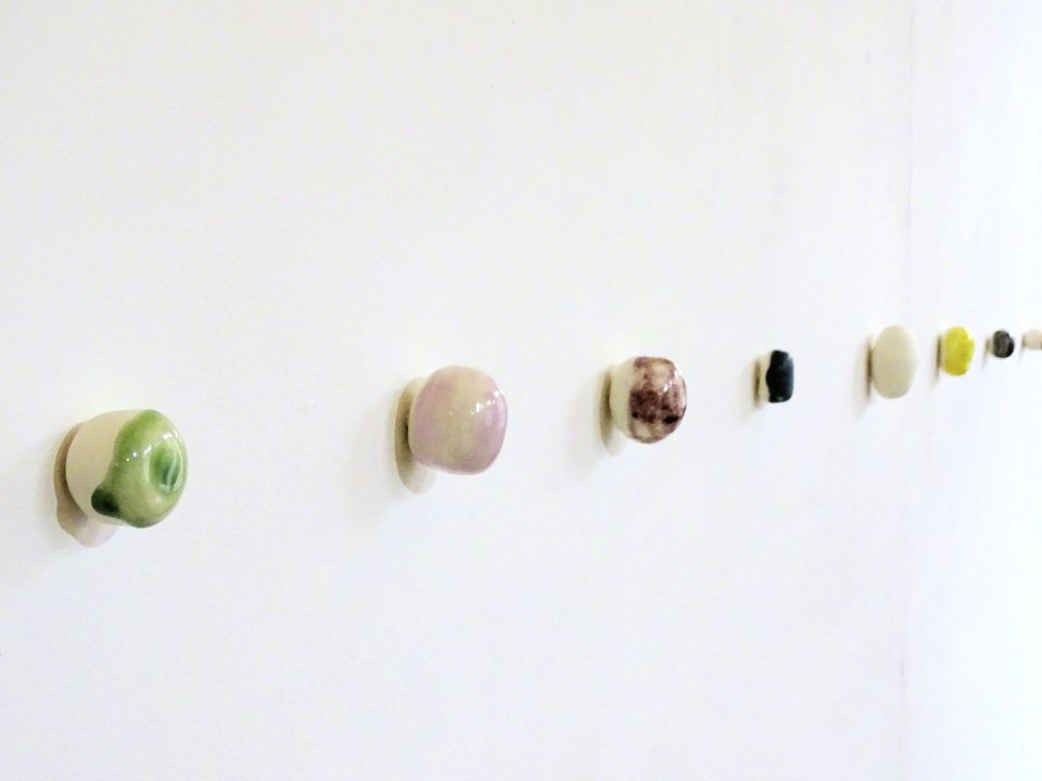 DANA JES: tauchen II, gedreht, 12-teilige Wandinstallation, 2019