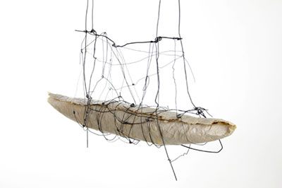 Christa Nothtroff: o.T., Draht/ Papier/ Acryl,  Foto: Peter Fischlein