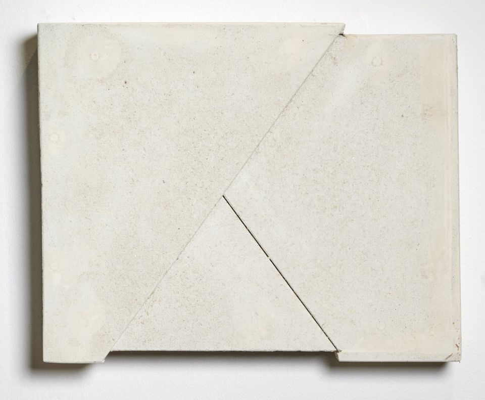 Rolf Wicker, o.T., Gipsfaserplatten/Systemprofil und Spachtelmasse, 2017, 33x51x7 cm (HxBxT)